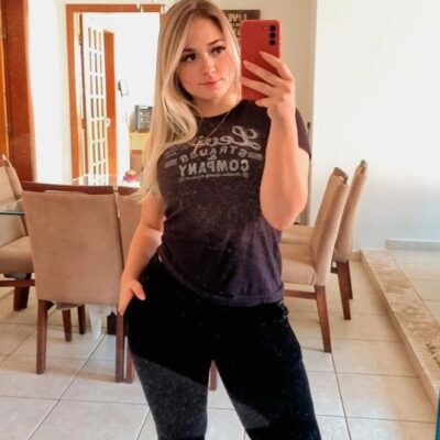 Giovanna, Sugar Baby in Bragança Paulista