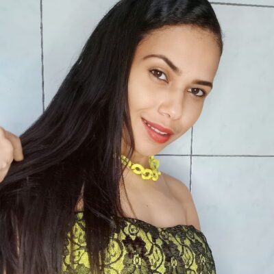 Chloe, Sugar Baby en Salvador